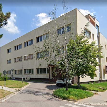 Pražská 46