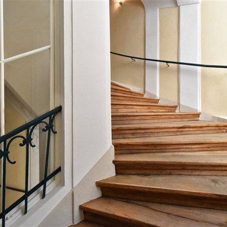 Harrachovský palác