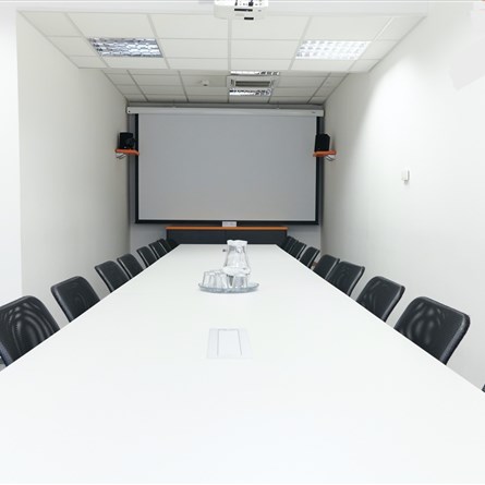 Apeiron Office Center