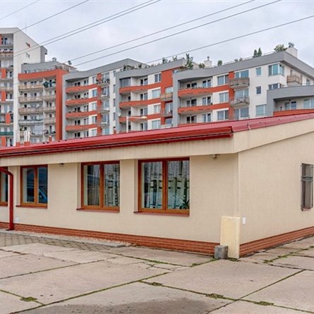 Nademlejnská 5