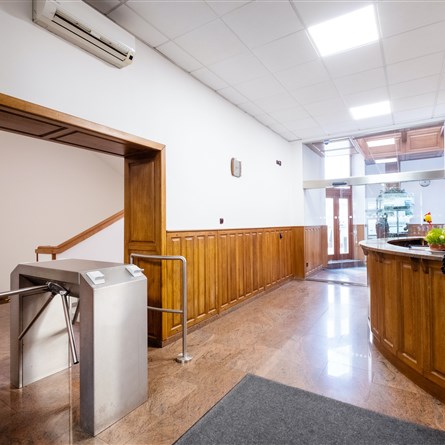 Uni Office Center