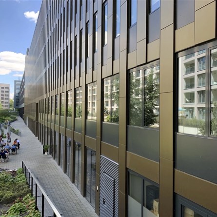 River Garden Office II | III