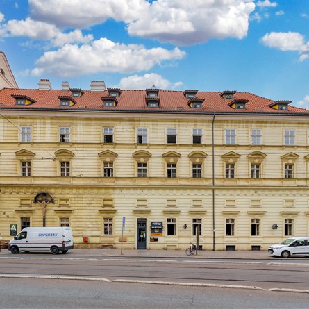Národní 8