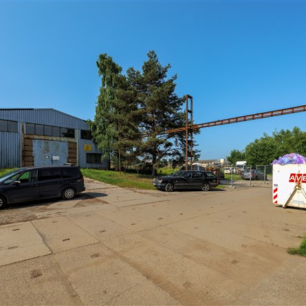 Skladový areál Libušínská 60