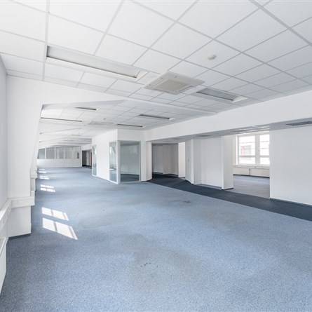 Zirkon Office Center
