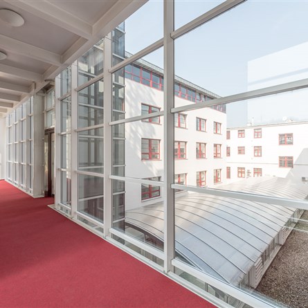 Zirkon Office Center