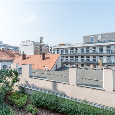 Zirkon Office Center