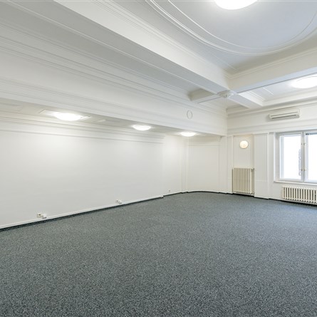 Opletalova 25