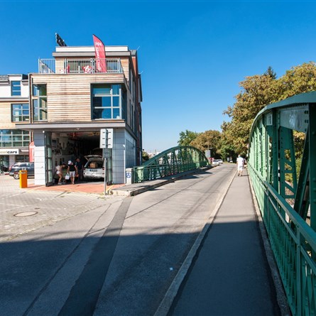 River Office House
