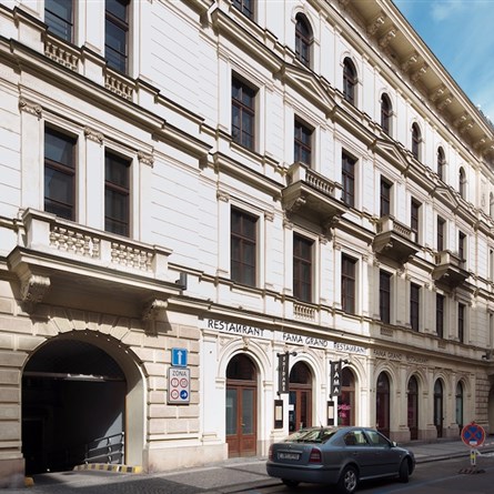Vladislavova 17