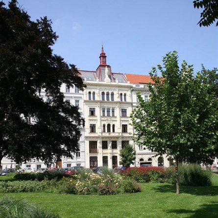náměstí Kinských 3