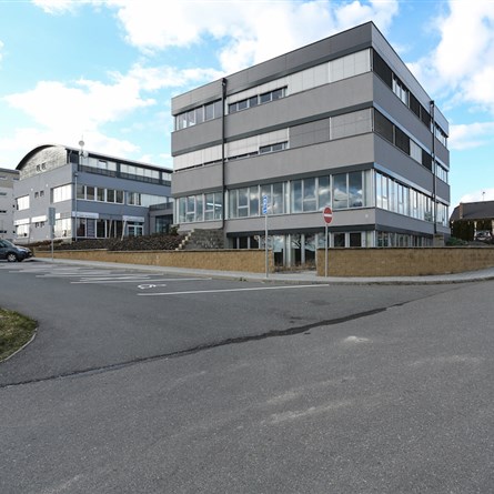 Administrativní budova B | Jesenice