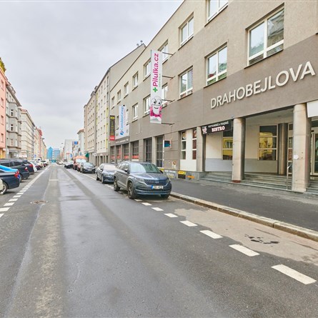 Drahobejlova 36