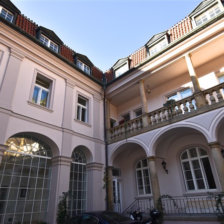 Hartigovský palác