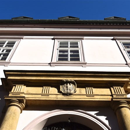 Hartigovský palác