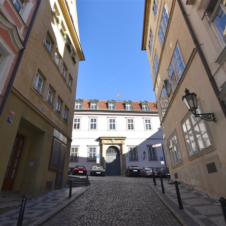 Hartigovský palác