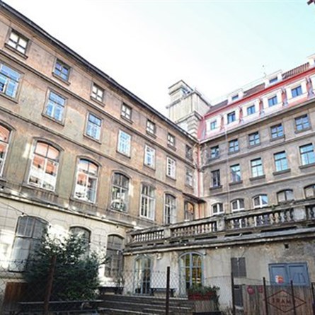 Opatovická 18