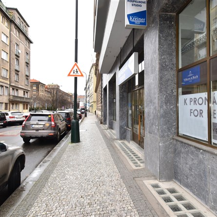 Klimentská 36