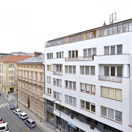 Klimentská 36