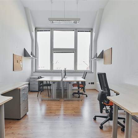 Uni Office Center